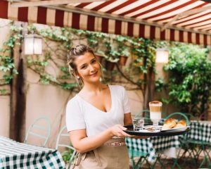 Por qué necesitas un toldo en tu restaurante